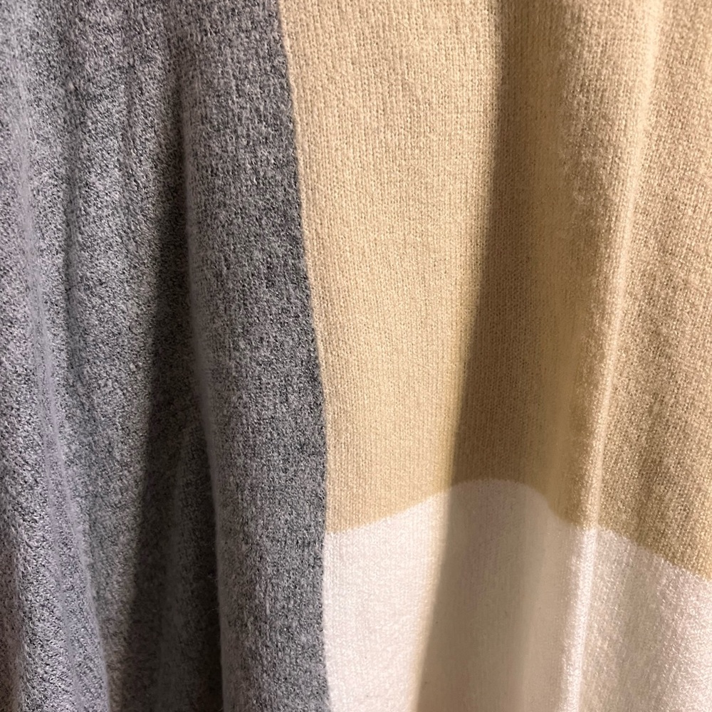 Vici Colorblock Sweater - Picture 4 of 9